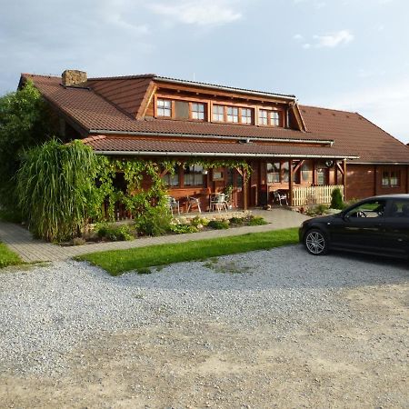 Hotel Restaurace Vráž Trhové Sviny Esterno foto